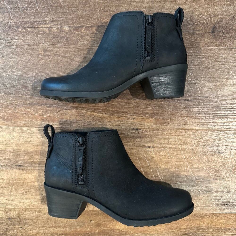 Teva Anaya Bootie RR Size 7 Black Waterproof Leather Ankle Zip Boots Minimalist